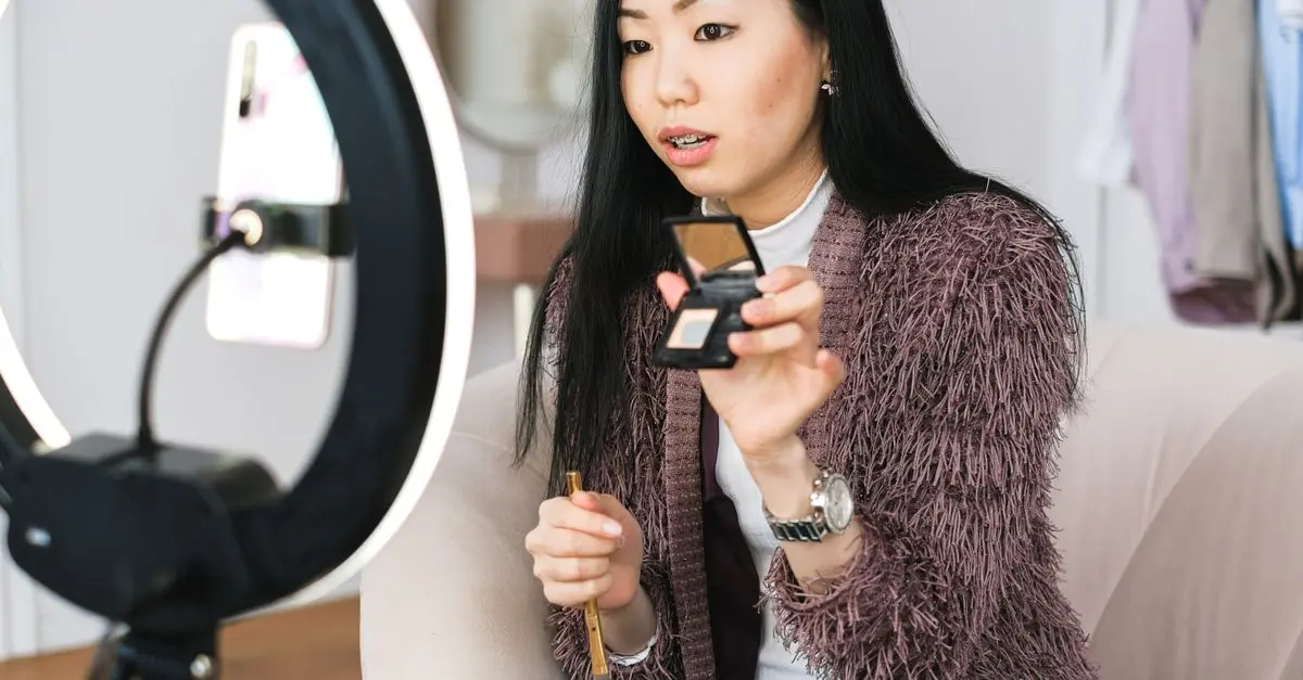 How to Build a Strong Personal Brand as an Influencer