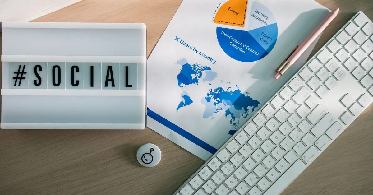 How to Stay Compliant with Advertising Regulations as an Influencer