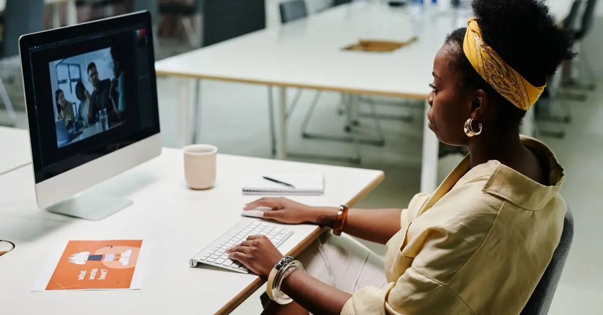 How to Choose the Right Platforms for Influencer Growth
