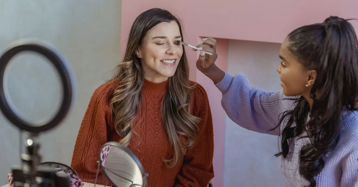 How to Leverage Influencer Collaborations for Brand Growth