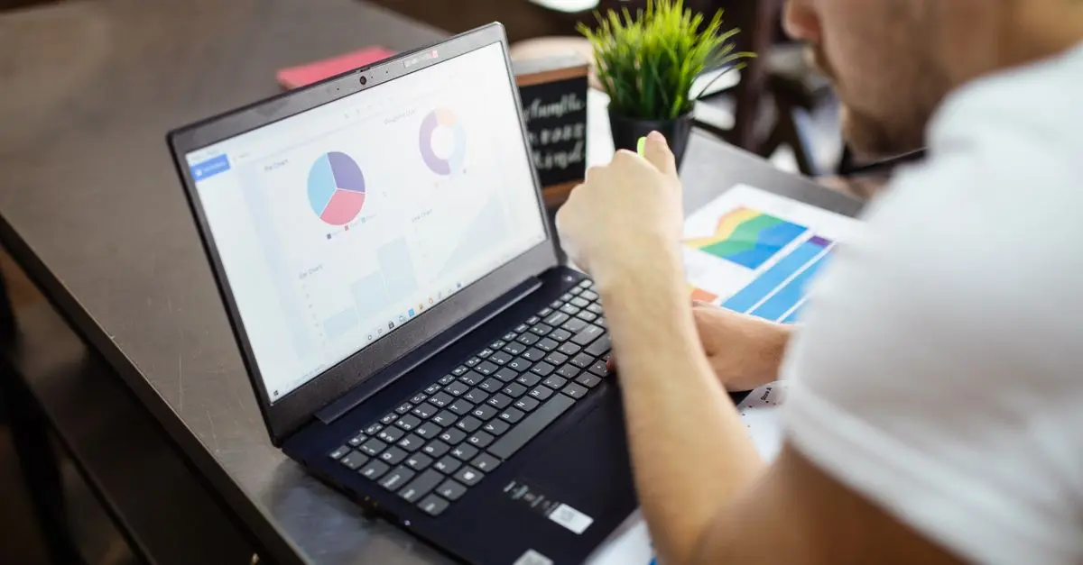 How to Effectively Leverage Analytics for Influencer Growth
