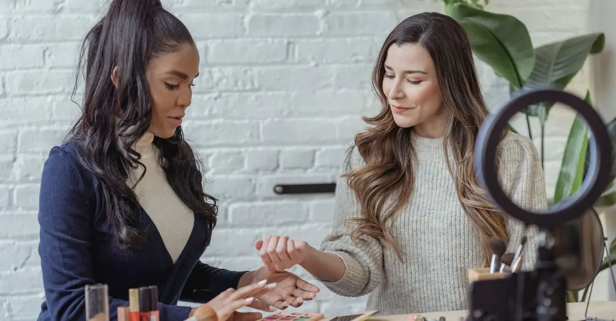 How to Stay Ahead of Influencer Marketing Trends