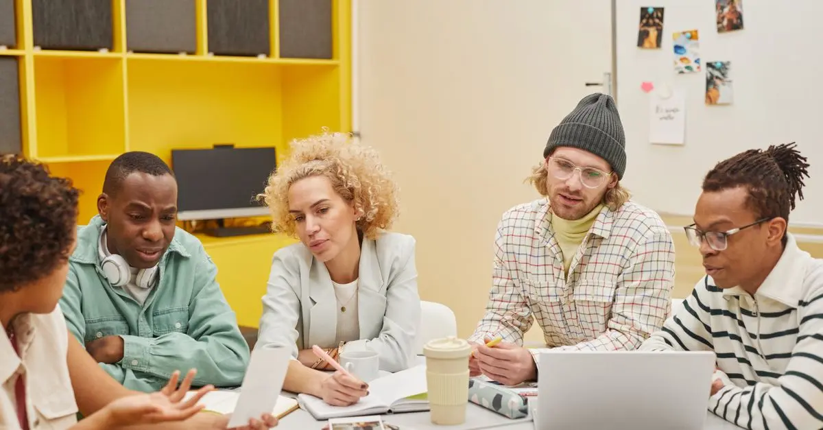 Understanding Different Influencer Marketing Models