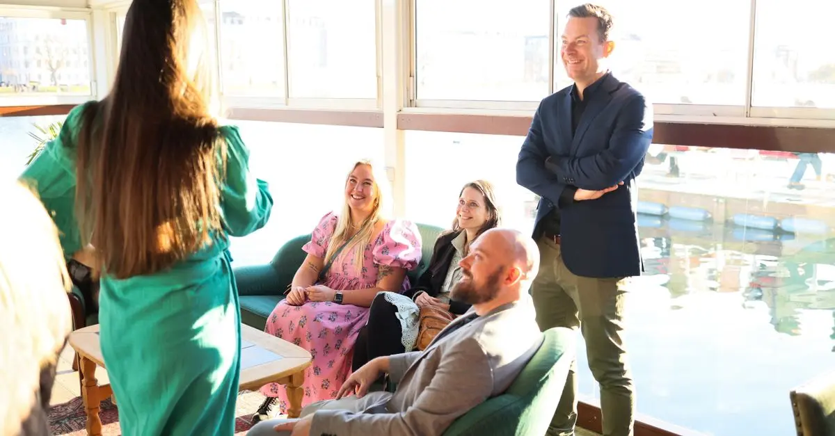 The Importance of Networking for Influencers